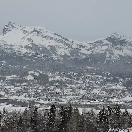 Le Caribou *